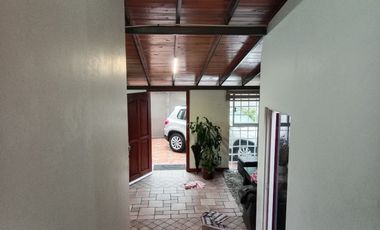 Casa en VENTA, en Magisterial Vista Bella, Cod. ZV1389