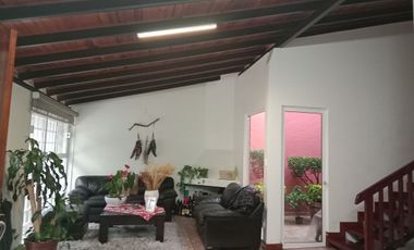 Casa en VENTA, en Magisterial Vista Bella, Cod. ZV1389