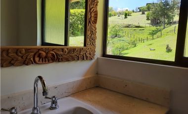 VENTA CASA CAMPESTRE, MARINILLA ANTIOQUIA
