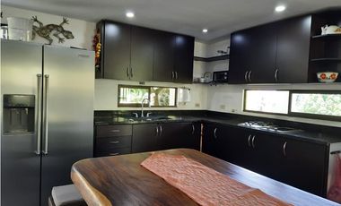 VENTA CASA CAMPESTRE, MARINILLA ANTIOQUIA