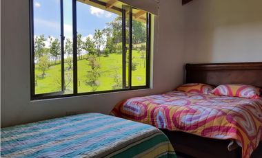 VENTA CASA CAMPESTRE, MARINILLA ANTIOQUIA