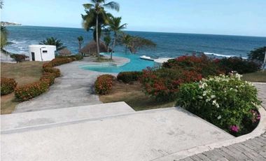 VENTA DE APARTAMENTO DE PLAYA EN PUNTA BARCO, AMPLIO Y MUCHA SEGURIDAD