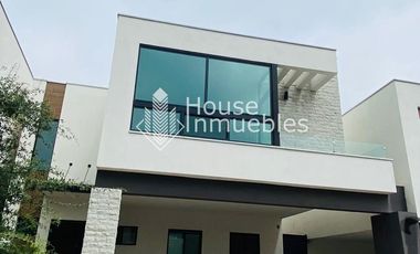 CASA EN VALLE DE CUMBRES PREMIERE
