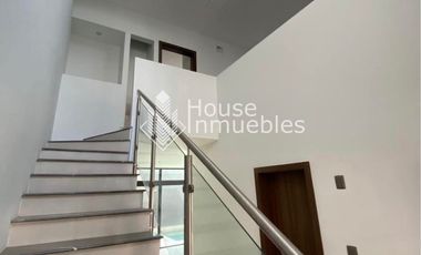 CASA EN VALLE DE CUMBRES PREMIERE