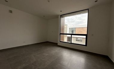 VENTA DE CASA EN ALTARES RESIDENCIAL CARRETERA NACIONAL SANTIAGO