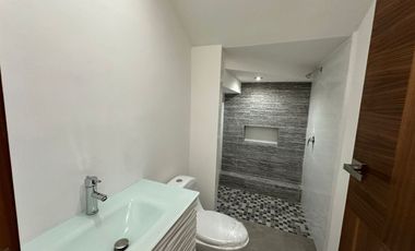 VENTA DE CASA EN ALTARES RESIDENCIAL CARRETERA NACIONAL SANTIAGO