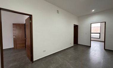 VENTA DE CASA EN ALTARES RESIDENCIAL CARRETERA NACIONAL SANTIAGO