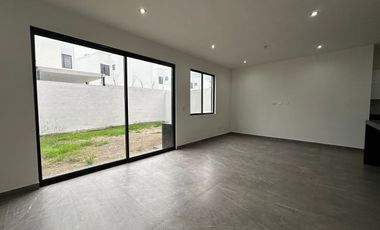 VENTA DE CASA EN ALTARES RESIDENCIAL CARRETERA NACIONAL SANTIAGO