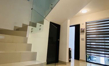 CASA EN VENTA EN CUMBRES ALLEGRO