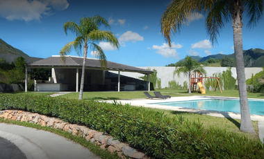 VENTA DE CASA  EN EL URO LADERAS ABEDUL CARRETERA NACIONAL