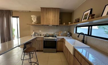 Casa en Venta en Zona Los Cristales Carretera Nacional