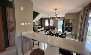 Casa en Venta en Zona Los Cristales Carretera Nacional