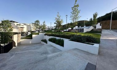 Casa en Venta en Zona Los Cristales Carretera Nacional