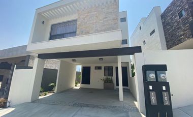 Casa en Venta en Zona Los Cristales Carretera Nacional