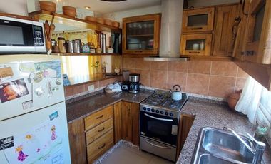 VENTA DE CASA 2 1/2 AMBIENTES EN LOTE PROPIO