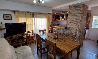 VENTA DE CASA 2 1/2 AMBIENTES EN LOTE PROPIO
