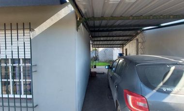 VENTA DE CASA 2 1/2 AMBIENTES EN LOTE PROPIO