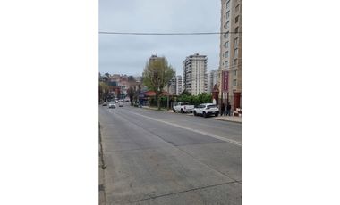 SE VENDE ESPECTACULAR Y AMPLIO HOTEL UBICADO EN AGUA SANTA  vl