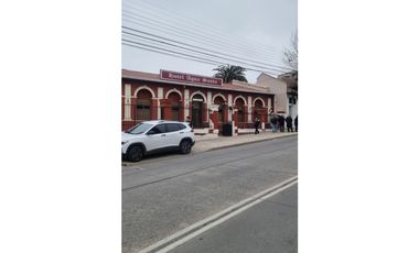 SE VENDE ESPECTACULAR Y AMPLIO HOTEL UBICADO EN AGUA SANTA  vl