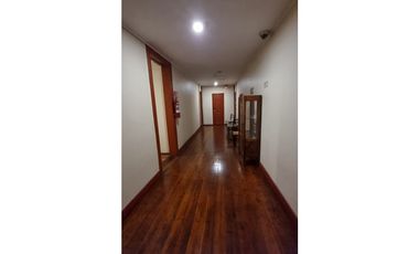 SE VENDE ESPECTACULAR Y AMPLIO HOTEL UBICADO EN AGUA SANTA  vl