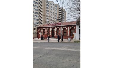 SE VENDE ESPECTACULAR Y AMPLIO HOTEL UBICADO EN AGUA SANTA  vl