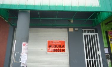 AVENIDA, HERMOSO LOCAL A UNA CUADRA DEL DINO R-20.