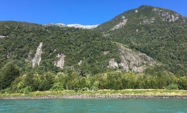 Patagonia, 600ha unico campo a orillas del Río Yelcho