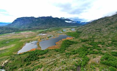 Patagonia, 660 Has orilla del Rio El Salto