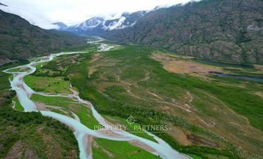 Patagonia, 660 Has orilla del Rio El Salto