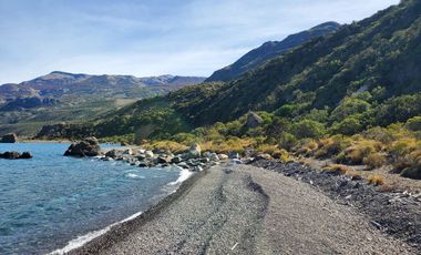 Patagonia, 2.7 Km de costa del Lago General Carrera