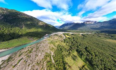 Patagonia, 178ha campo a orillas del rio El Engaño
