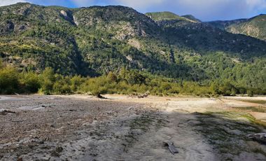 Patagonia, 178ha campo a orillas del rio El Engaño