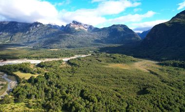 Patagonia, 178ha campo a orillas del rio El Engaño