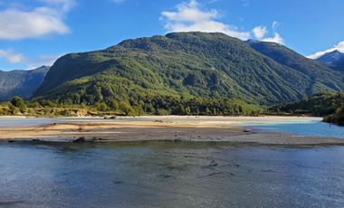 Patagonia, 178ha campo a orillas del rio El Engaño