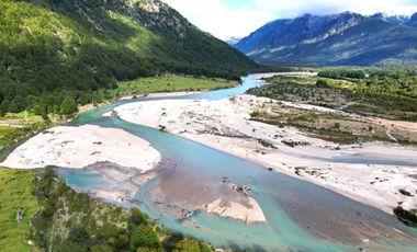 Patagonia, 178ha campo a orillas del rio El Engaño