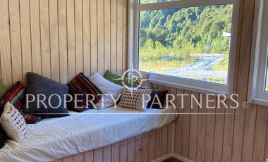 Patagonia, encantadora casa Carretera Austral, orilla rio El Lobo