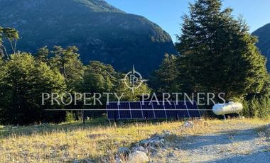 Patagonia, encantadora casa Carretera Austral, orilla rio El Lobo