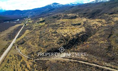 Patagonia, 440ha campo confluencia del Rio Baker con rio Neff