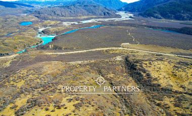 Patagonia, 440ha campo confluencia del Rio Baker con rio Neff