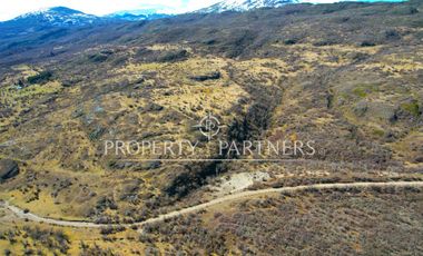 Patagonia, 440ha campo confluencia del Rio Baker con rio Neff