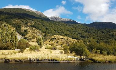 Patagonia, 600ha  campo a orillas rio Murta