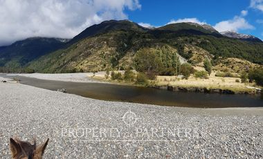 Patagonia, 600ha  campo a orillas rio Murta