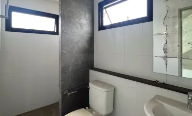 3 stories TownHouse in Malada Maz