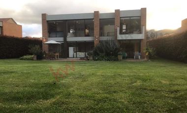 VENDO CASA REFUGIO DE VALLE LA CALERA