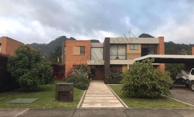 VENDO CASA REFUGIO DE VALLE LA CALERA