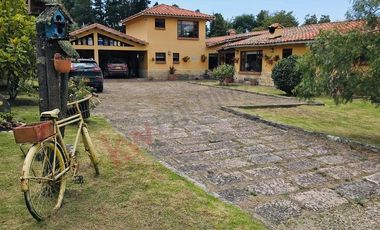 Vendo Casa Campestre en lote de 6400M2, Hacienda Meridor Tenjo