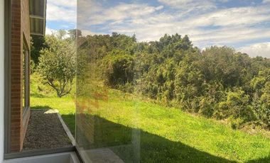 Vendo Casa Campestre en Lote de 10.000 m2 en la Calera Vereda El Hato-9236