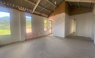 Vendo Casa Campestre en Lote de 10.000 m2 en la Calera Vereda El Hato-9236