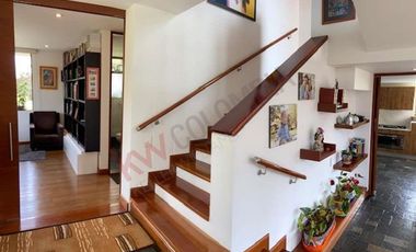 VENDO CASA EN LA CALERA- CLUB HOUSE-9410