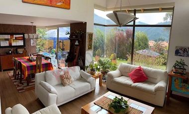 VENDO CASA EN LA CALERA- CLUB HOUSE-9410